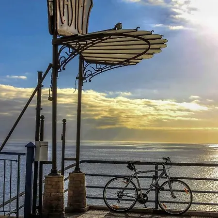 De Charme.. Au Calme Et Plein Centre Apartment Nizza